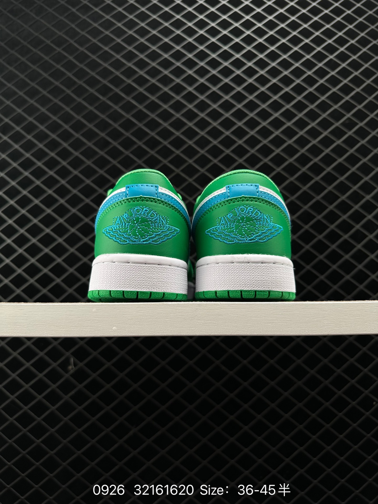 Nike Wmns Air Jordan 1 Low 